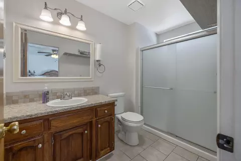 641 E Vine Ct, Visalia, CA 93292 photo 27