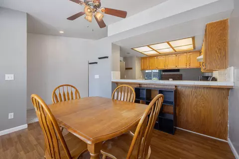 641 E Vine Ct, Visalia, CA 93292 photo 14