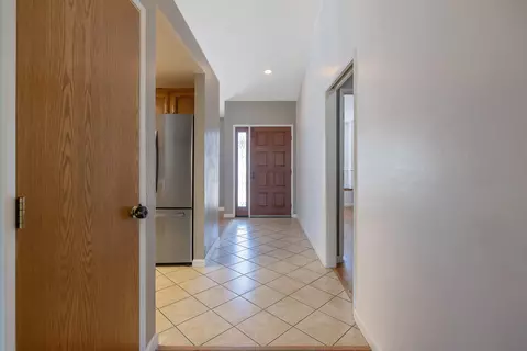 641 E Vine Ct, Visalia, CA 93292 photo 17