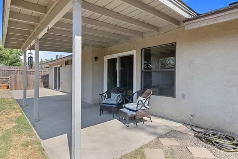 641 E Vine Ct, Visalia, CA 93292 photo 31