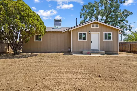 1379 E Whittaker Way, Dinuba, CA 93618 photo 33