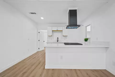 1379 E Whittaker Way, Dinuba, CA 93618 photo 9