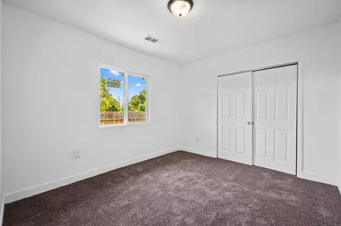 1379 E Whittaker Way, Dinuba, CA 93618 photo 22