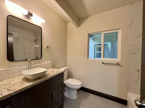 905 E Myrtle St, Hanford, CA 93230 photo 14