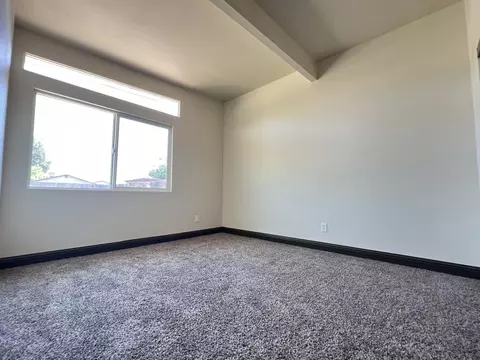 905 E Myrtle St, Hanford, CA 93230 photo 11