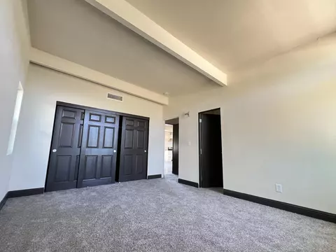 905 E Myrtle St, Hanford, CA 93230 photo 10