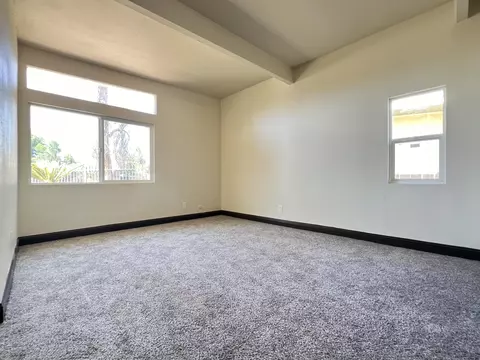 905 E Myrtle St, Hanford, CA 93230 photo 9