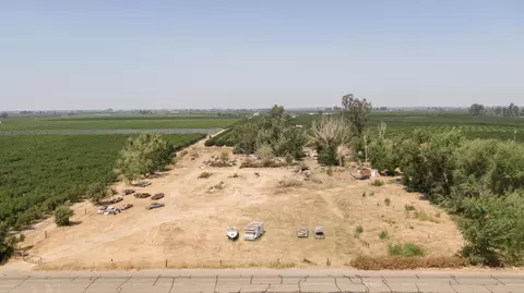 561 N Oliver Ave, Sanger, CA 93657