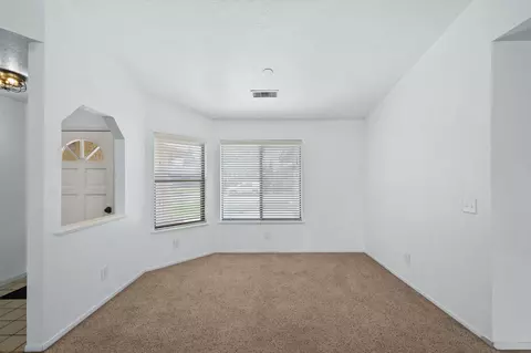 1816 E Parker Ct, Visalia, CA 93292 photo 8
