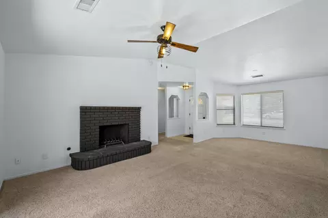 1816 E Parker Ct, Visalia, CA 93292 photo 6