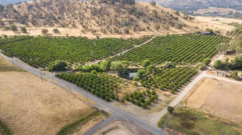 Avenue 176, Springville, CA 93265