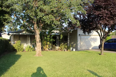 1936 S Thomas St, Visalia, CA 93292