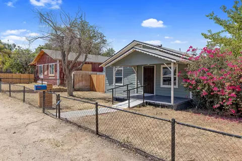 1020 Stevens St, Taft, CA 93268 photo 2