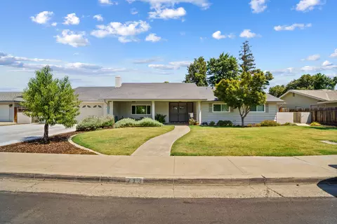 713 W Pine St, Exeter, CA 93221