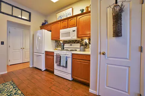 661 Sandcastle Ave, Lemoore, CA 93245 photo 21