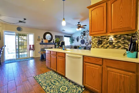 661 Sandcastle Ave, Lemoore, CA 93245 photo 22