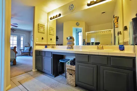 661 Sandcastle Ave, Lemoore, CA 93245 photo 41