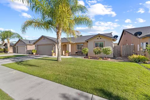 1529 Santa Cruz Ave, Tulare, CA 93274