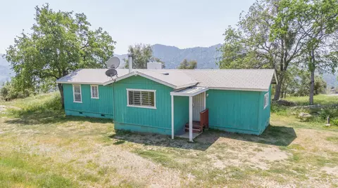 38359 Deerbrook Ln, Squaw Valley, CA 93675