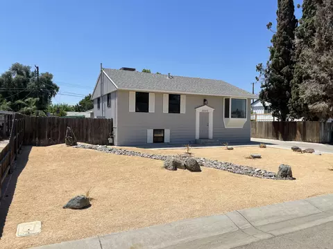 3845 W Cambridge Ave, Visalia, CA 93277