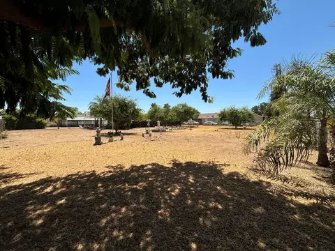 19274 Rd 234, Strathmore, CA 93267 photo 7