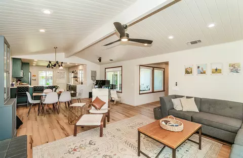 666 E Kip Patrick Dr, Reedley, CA 93654 photo 10