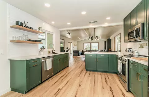 666 E Kip Patrick Dr, Reedley, CA 93654 photo 18