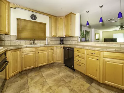 608 Emperor St, Exeter, CA 93221 photo 11