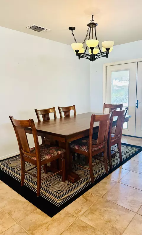 608 Emperor St, Exeter, CA 93221 photo 4