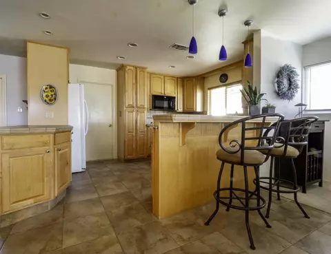 608 Emperor St, Exeter, CA 93221 photo 5
