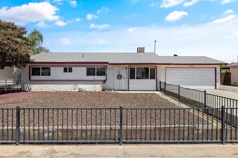 4240 W Cherry Ave, Visalia, CA 93277