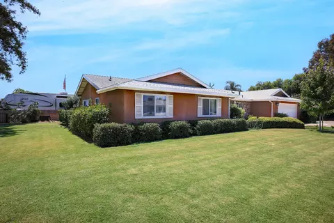 876 W Firebaugh Ave, Exeter, CA 93221 photo 4