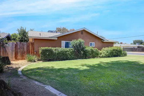 876 W Firebaugh Ave, Exeter, CA 93221 photo 5