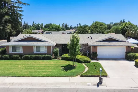 876 W Firebaugh Ave, Exeter, CA 93221 photo 2
