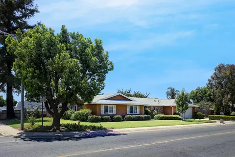 876 W Firebaugh Ave, Exeter, CA 93221 photo 6
