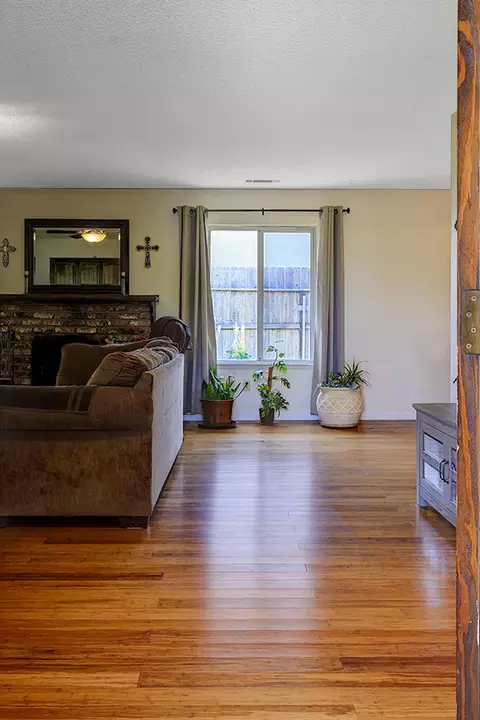 876 W Firebaugh Ave, Exeter, CA 93221 photo 11
