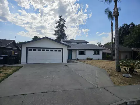1037 S Jennie St, Visalia, CA 93277