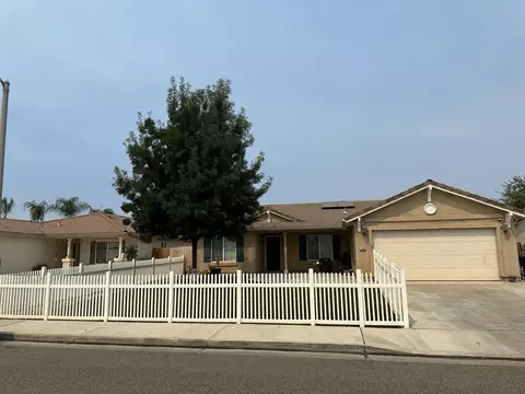 1463 N Michael St, Porterville, CA 93257