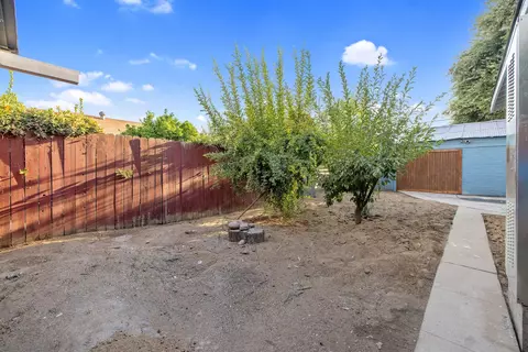 909 Rawson Ave, Sanger, CA 93657 photo 15