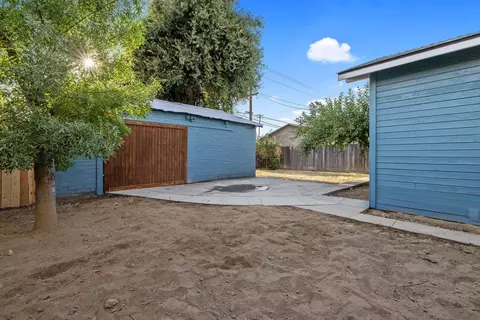 909 Rawson Ave, Sanger, CA 93657 photo 16