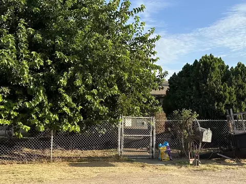 540 Prine Dr, Tulare, CA 93274