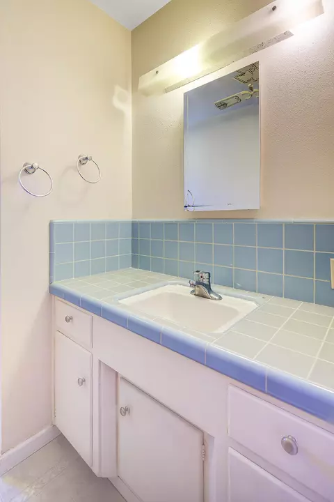 3227 E Meadow Ave, Visalia, CA 93292 photo 15