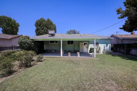 3227 E Meadow Ave, Visalia, CA 93292 photo 24