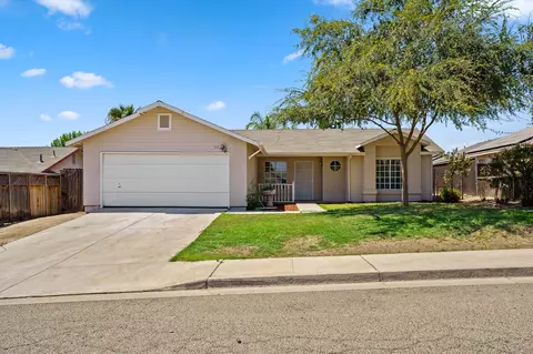 135 N Martin St, Porterville, CA 93257