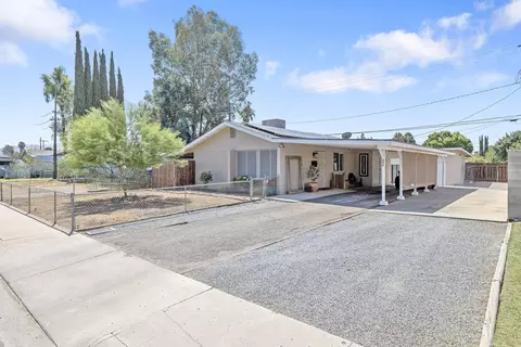 206 Peach Dr, Exeter, CA 93221 photo 2