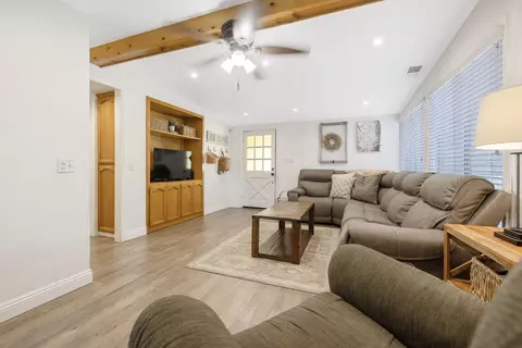 206 Peach Dr, Exeter, CA 93221 photo 5