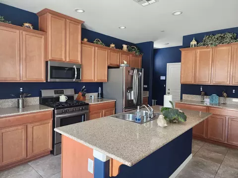 3729 E Campus Court Ct, Visalia, CA 93292 photo 7