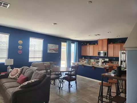 3729 E Campus Court Ct, Visalia, CA 93292 photo 8