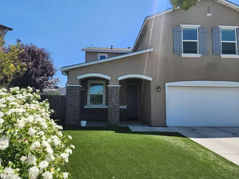 3729 E Campus Court Ct, Visalia, CA 93292