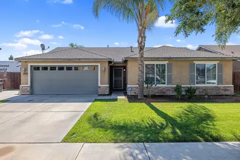 2855 Fiano St, Tulare, CA 93274